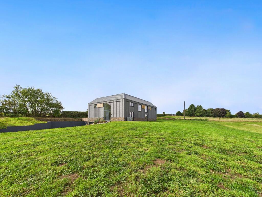 House in Chetwynd Aston - View 4