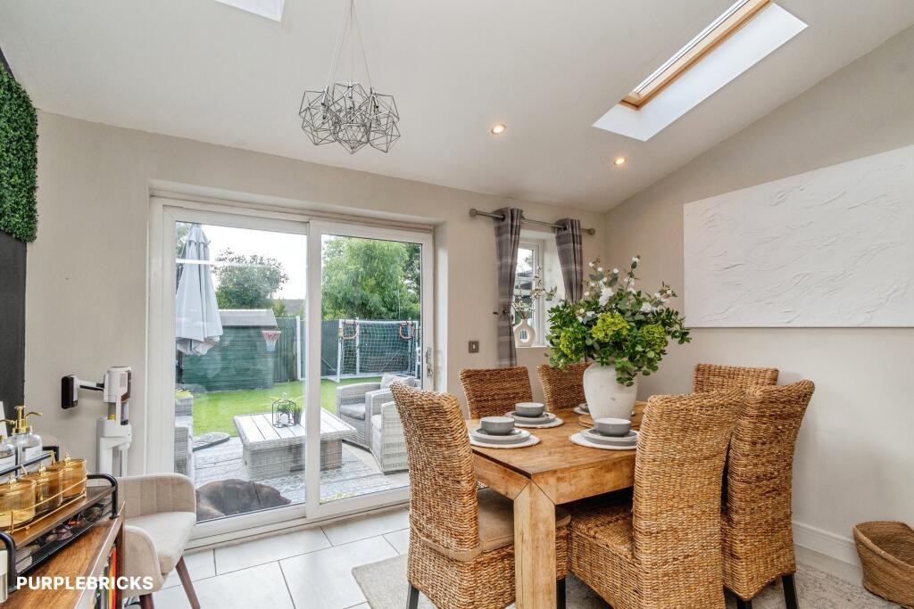 House in Wolverhampton, West Midlands - View 4