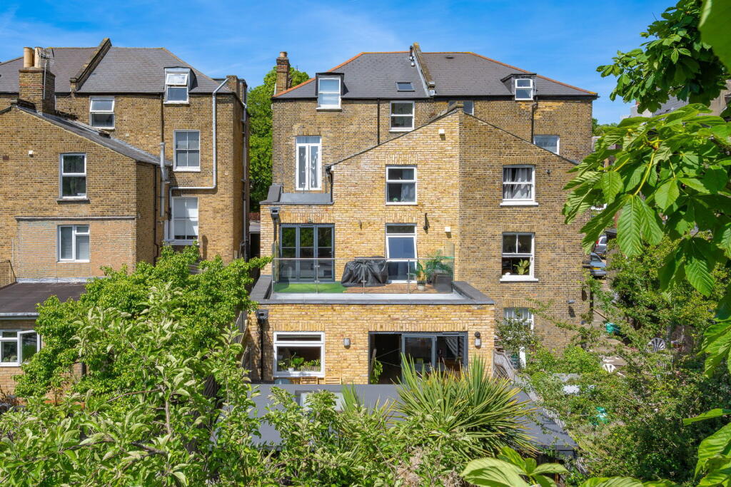 Main image of property: Thurlow Park Road, Dulwich, SE21 8HY