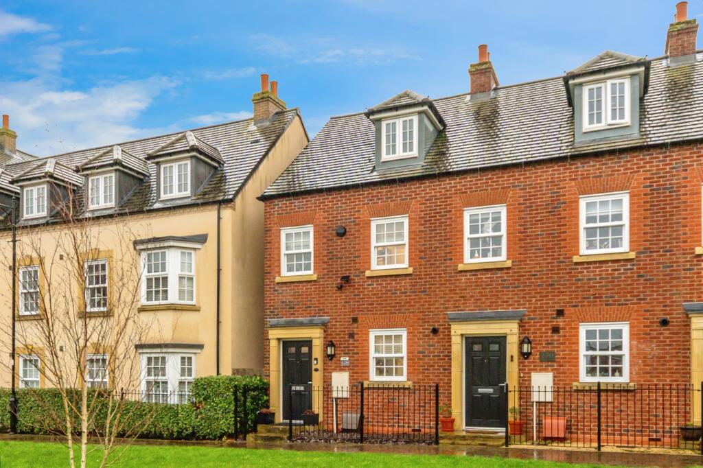 3-bed terraced on Wilkinson Road, Bedford, MK42, £360,000