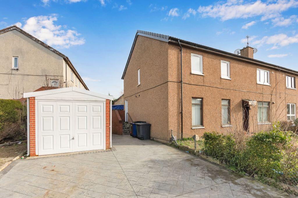 Main image of property: 14 Jubilee Crescent, Gorebridge, EH23 4XB