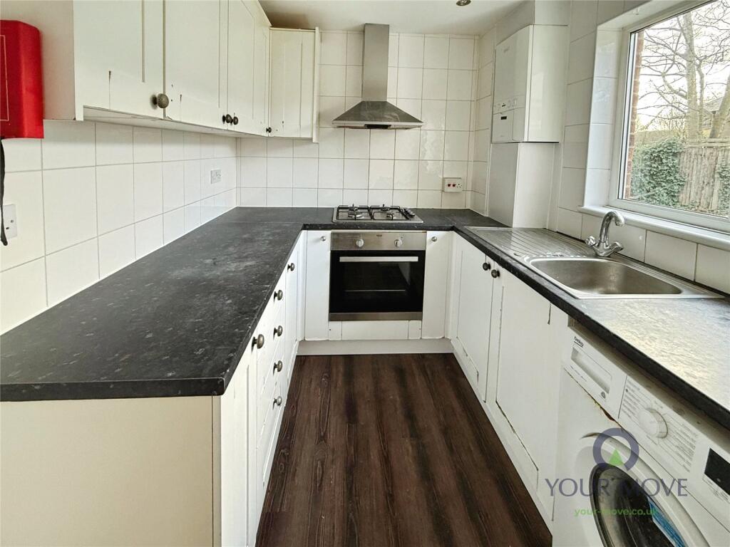 Kingfisher Close, London, SE28 photo 2