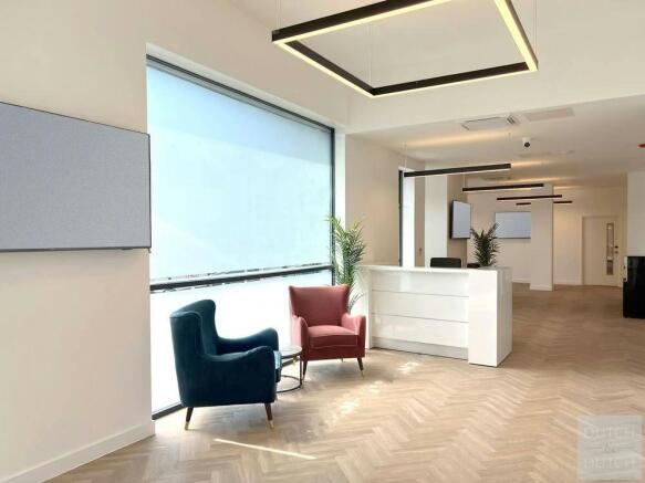 Cubixfinchlyinteriorscreens86381unbranded.jpg