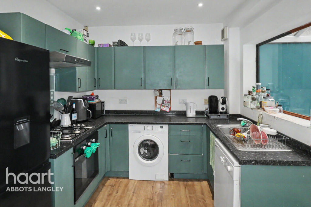 2-bed terraced on Briar Road, Watford, £450,000