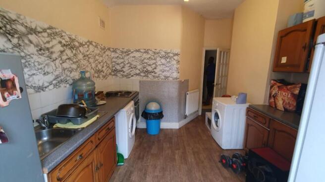 FLAT 373 STOCKFIELD ROAD