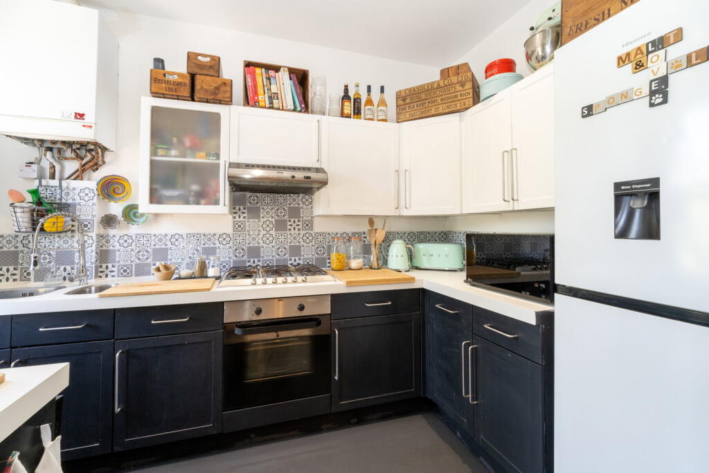 Apartment in London - View 4