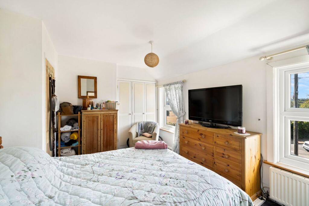 House in Canterbury - More