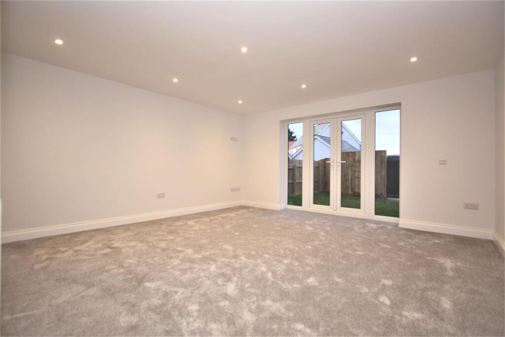 House in West Suffolk, Kentford - View 3