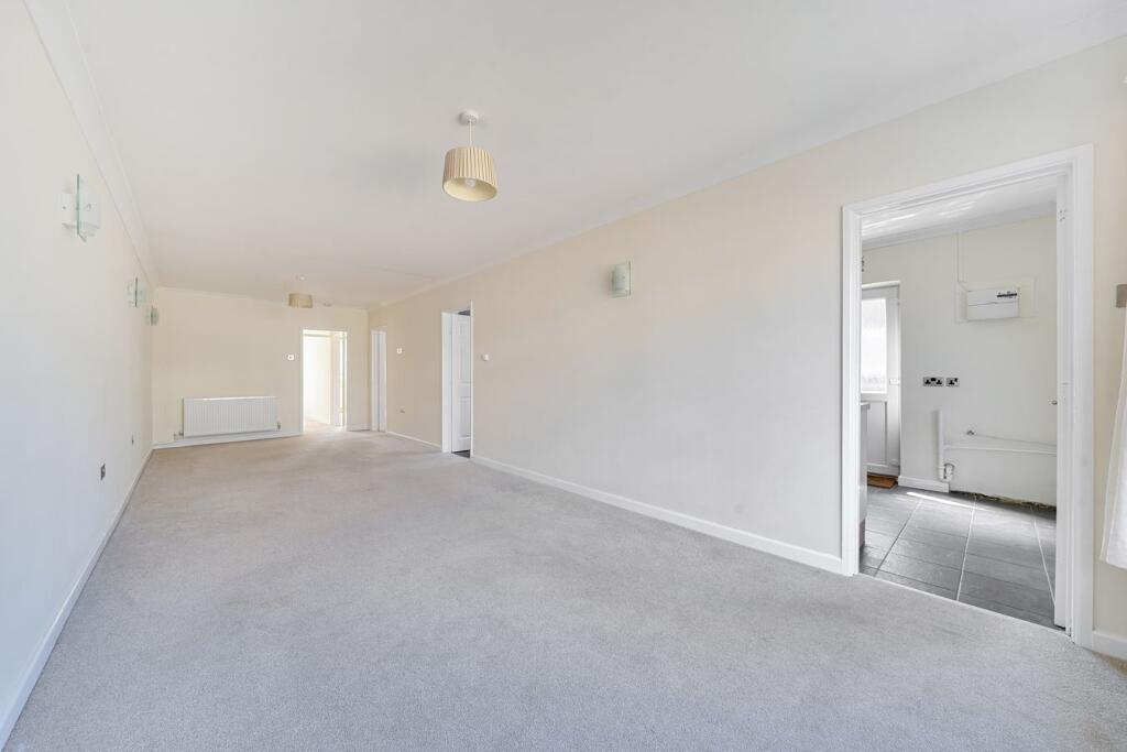 House in Shepton Mallet, Bowlish - More