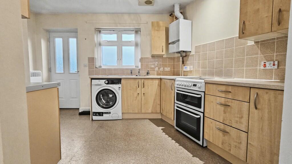 31 Lawley Close, Church Stretton, Shropshire, SY6 6EL photo 4