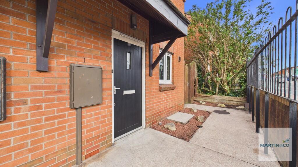 Main image of property: Glascote Road