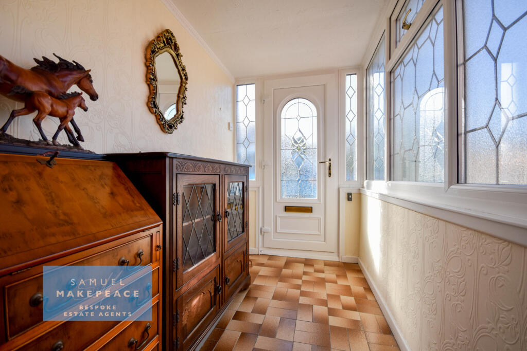 House in Stoke-on-Trent - More