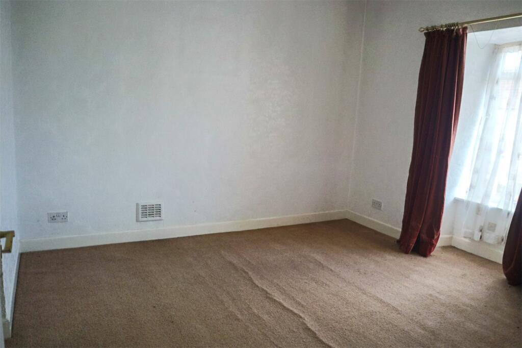 Apartment in Motherwell - View 4