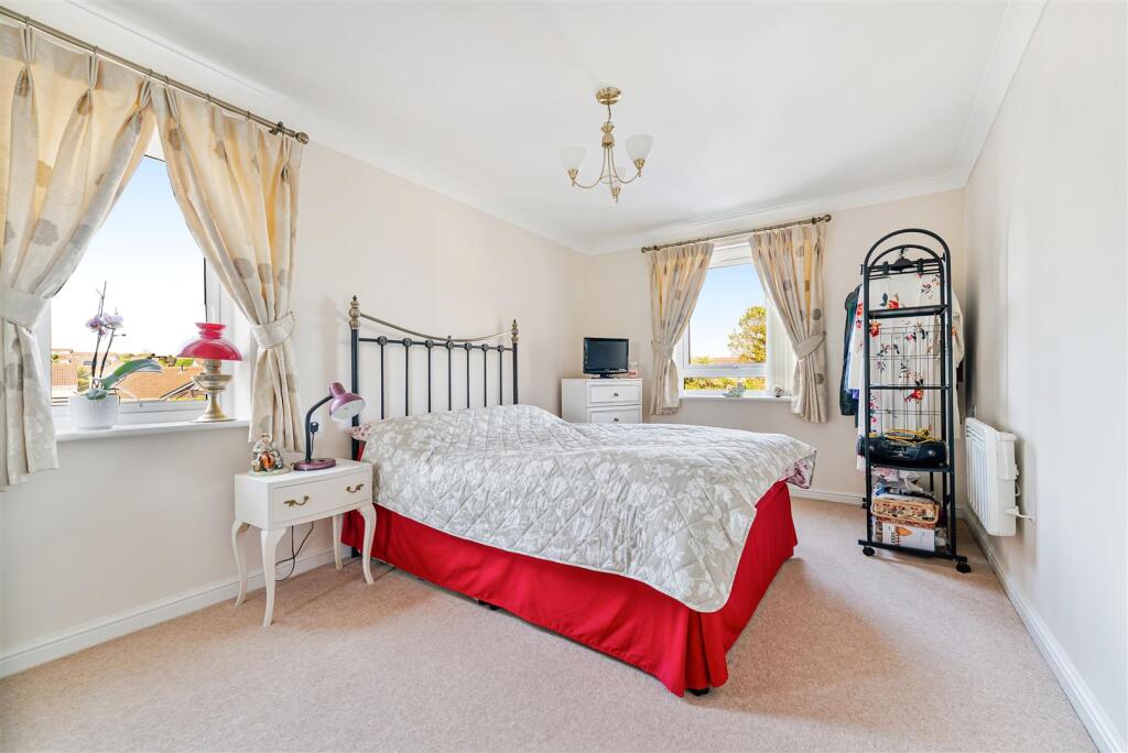 Apartment in Weston-super-Mare, Mead Vale, Preanes Green - View 5