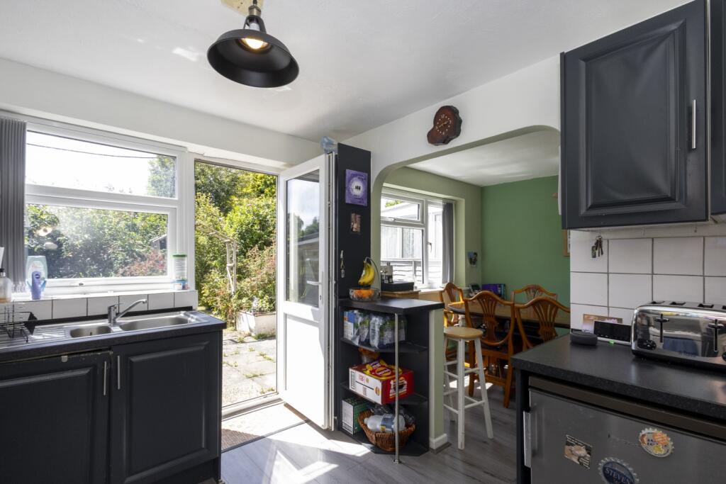 House in Tunbridge Wells, Cranbrook & Sissinghurst - View 2