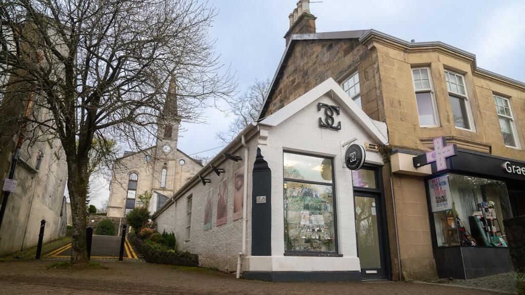 Main image of property: 31A Station Road, Milngavie, Glasgow, G62 8PG