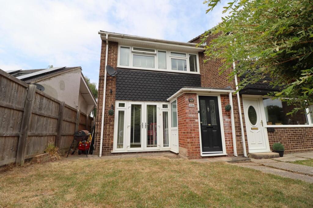 Main image of property: Arterial Road, Eastwood, Leigh-on-Sea, SS9