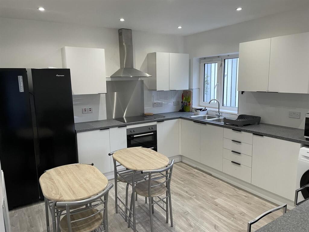 Main image of property: Nottingham Road, Mansfield, Nottinghamshire