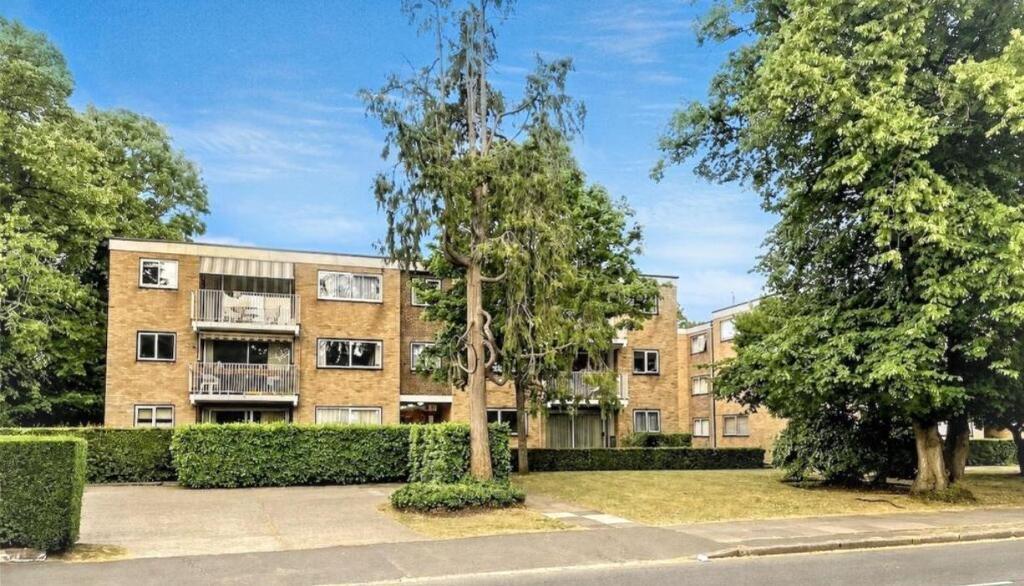 Main image of property: Stonehaven, 37 Wickham Road, Beckenham, London, BR3 6LZ