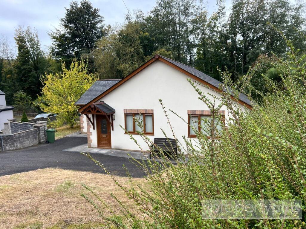 Tylcha Wen Close, Tonyrefail, Rhondda Cynon Taff, CF39 photo 4