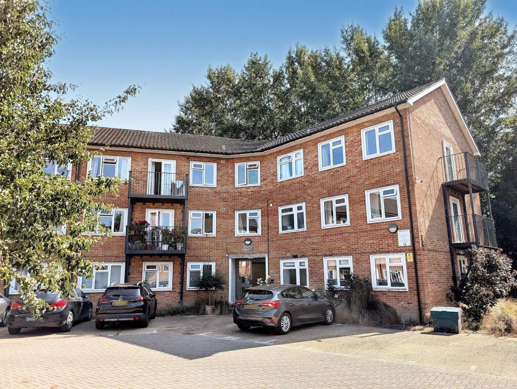 Main image of property: Bishopric, Horsham, RH12