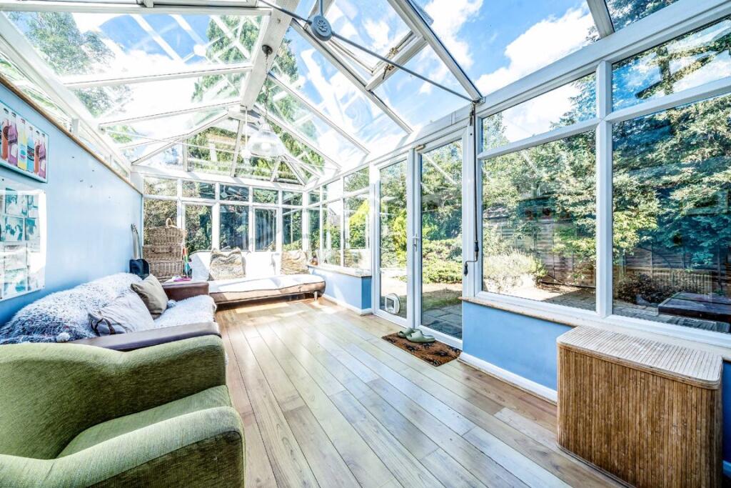 House in Twickenham - View 5