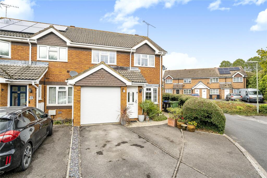 3-bed semi-detached on Bloomfield Close, Knaphill, Woking, Surrey, GU21, £490,000