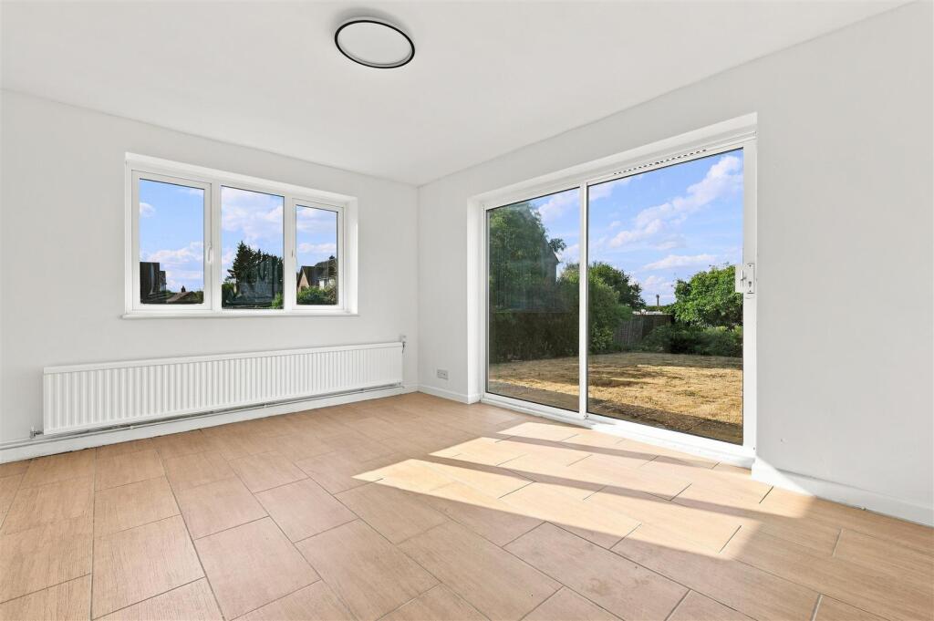 House in Uttlesford, Takeley Park, Takeley - More