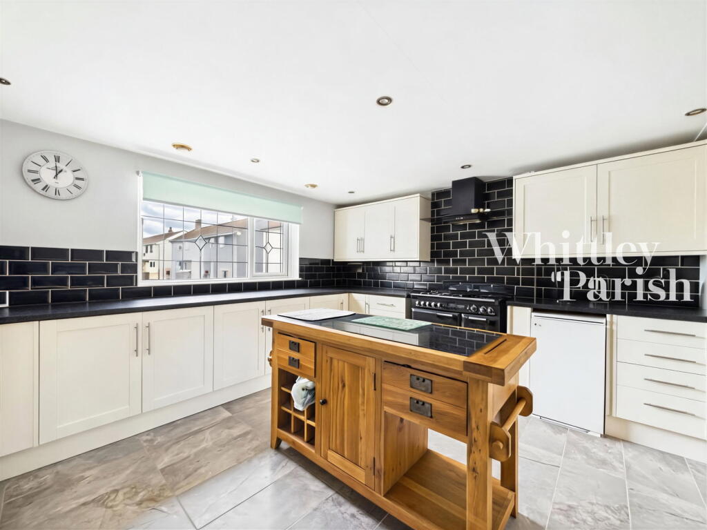 House in Ipswich - View 5