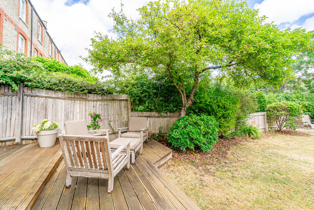 Warner Road, Crouch End N8 - View 4