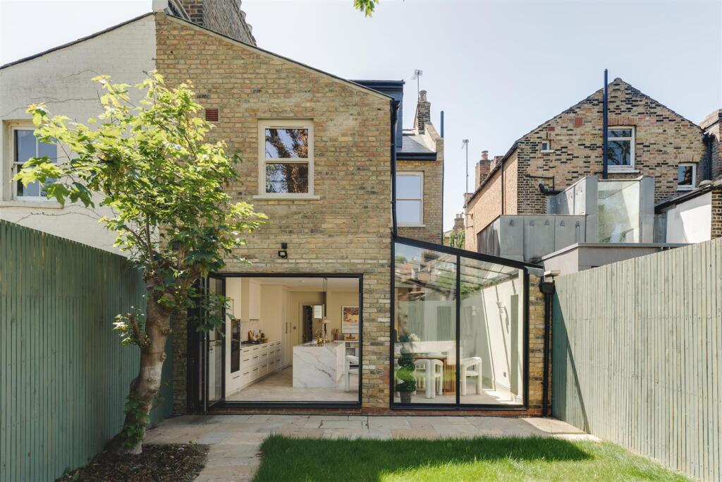 House in London - View 4
