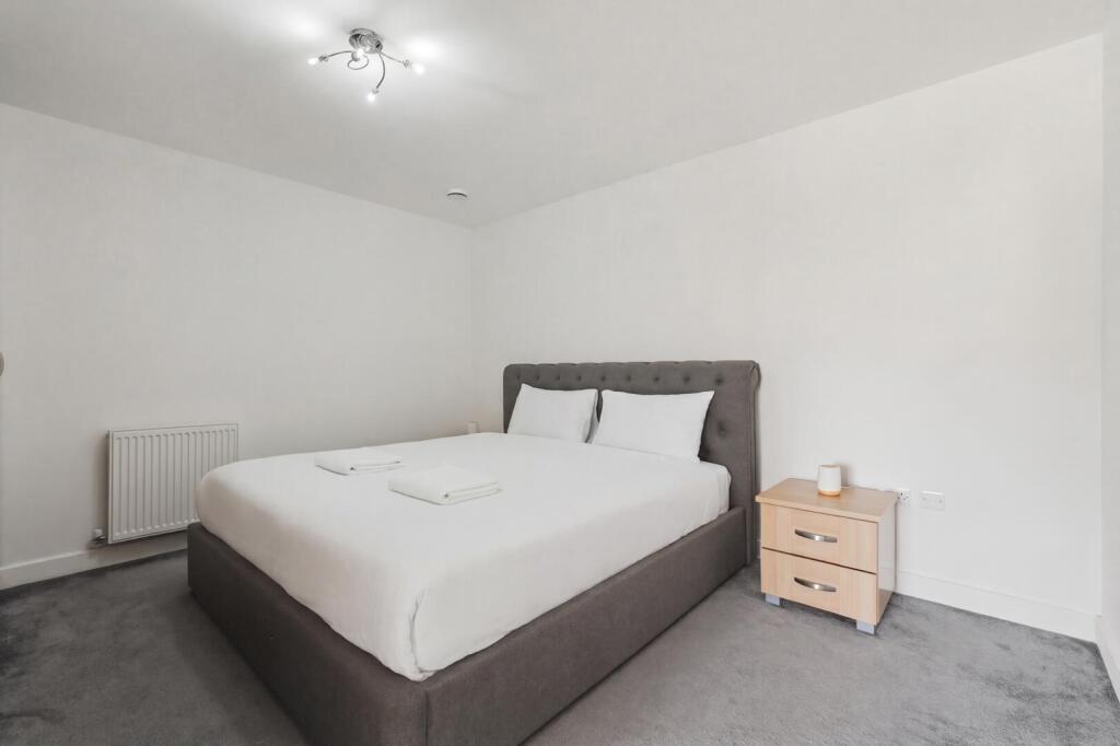 Apartment in London - View 2
