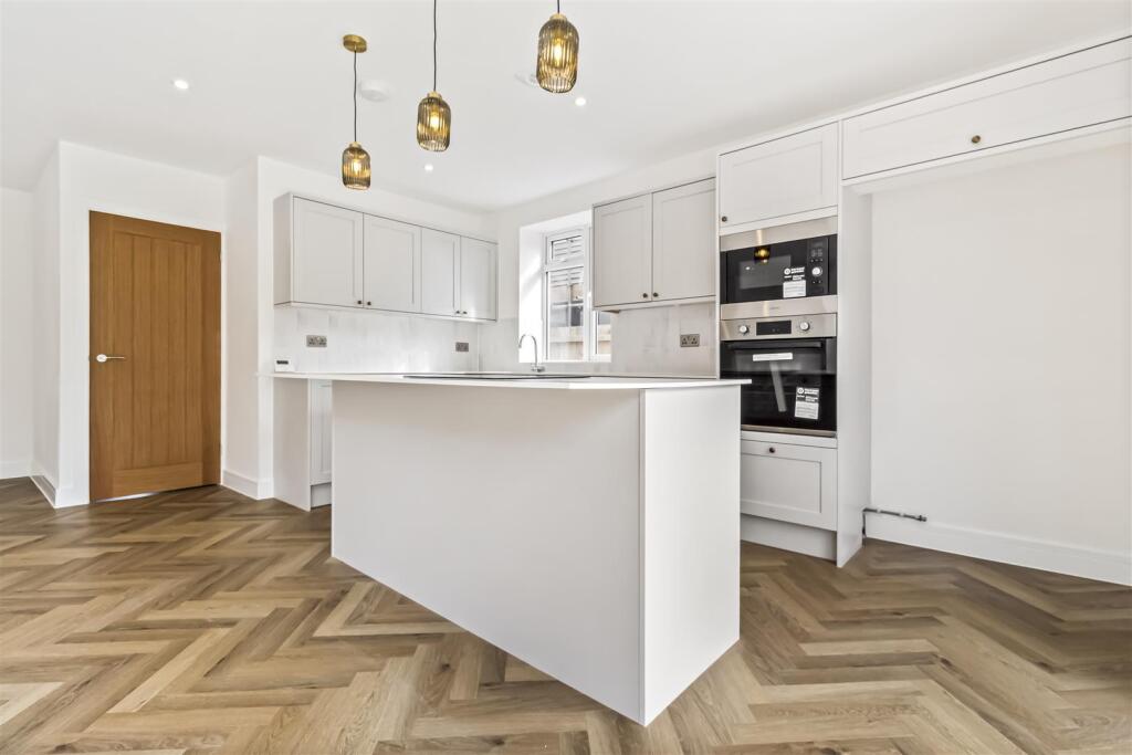 House in Worthing, West Worthing - View 3