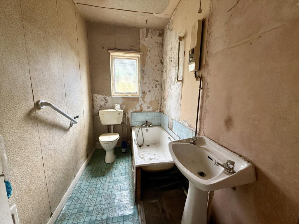 House in Sheffield - More