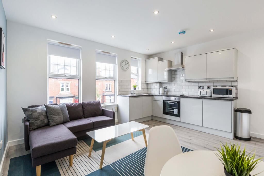 House in Leeds - View 4
