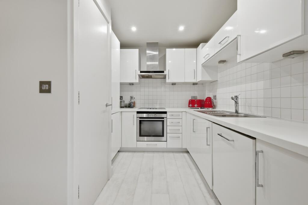 Apartment in London - View 3