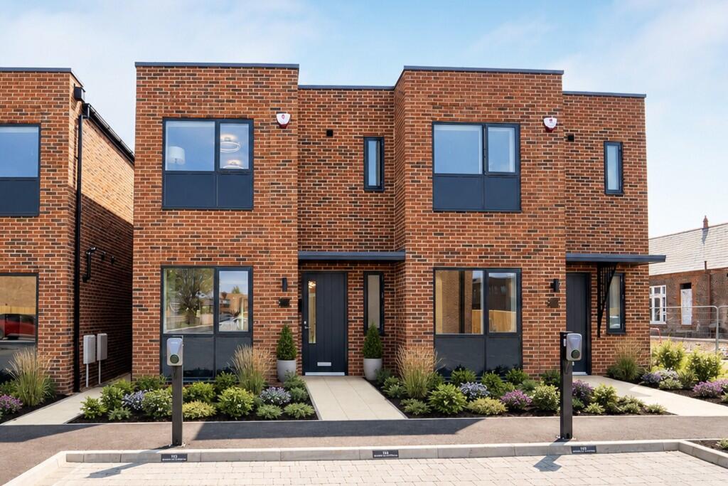 Main image of property: Locksway Rd,
Southsea,
Portsmouth,
PO4 8LD