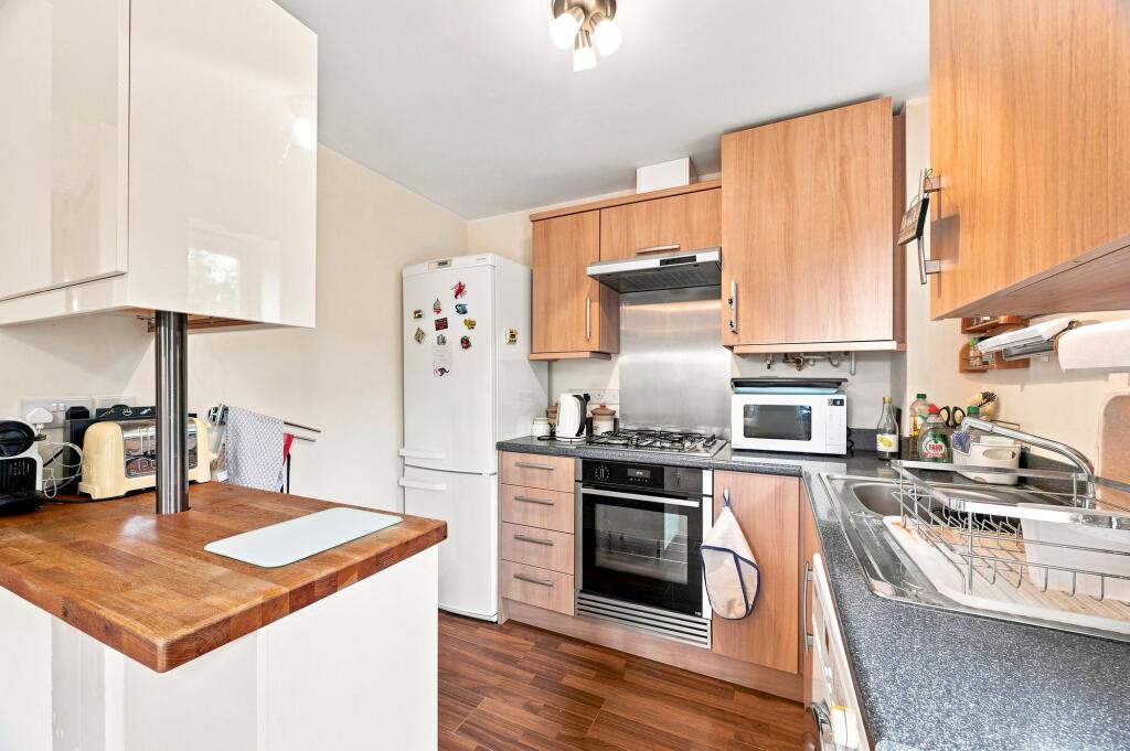 Apartment in Milton Keynes, Wolverton and Greenleys - View 3