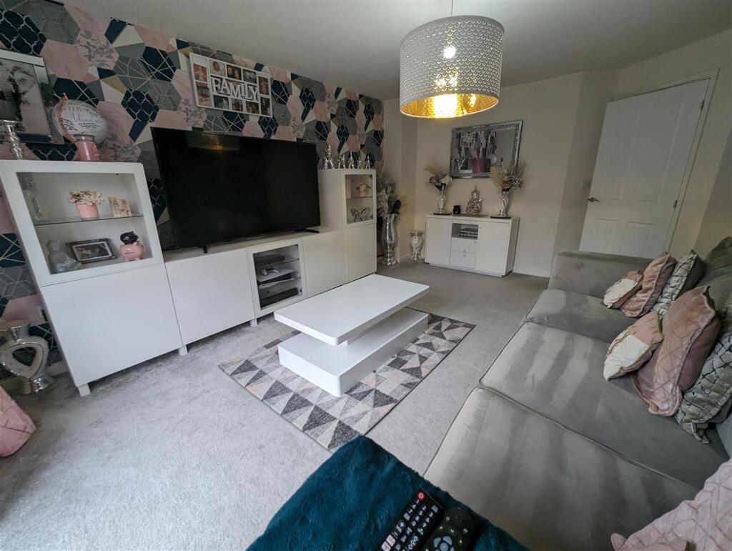 House in Darlington, Albert Hill - View 5