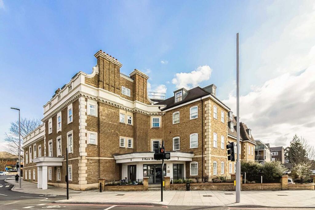 Main image of property: Kew Bridge Road, Chiswick