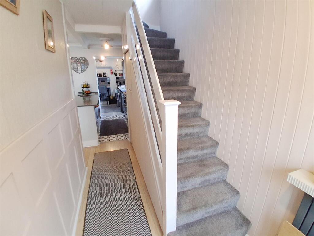 House in London, Hayes - View 5