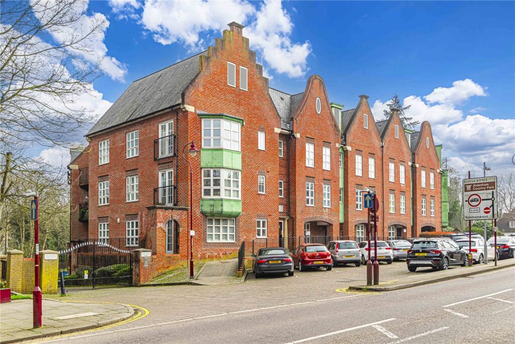 Main image of property: Watling Street, Radlett, Hertfordshire, WD7