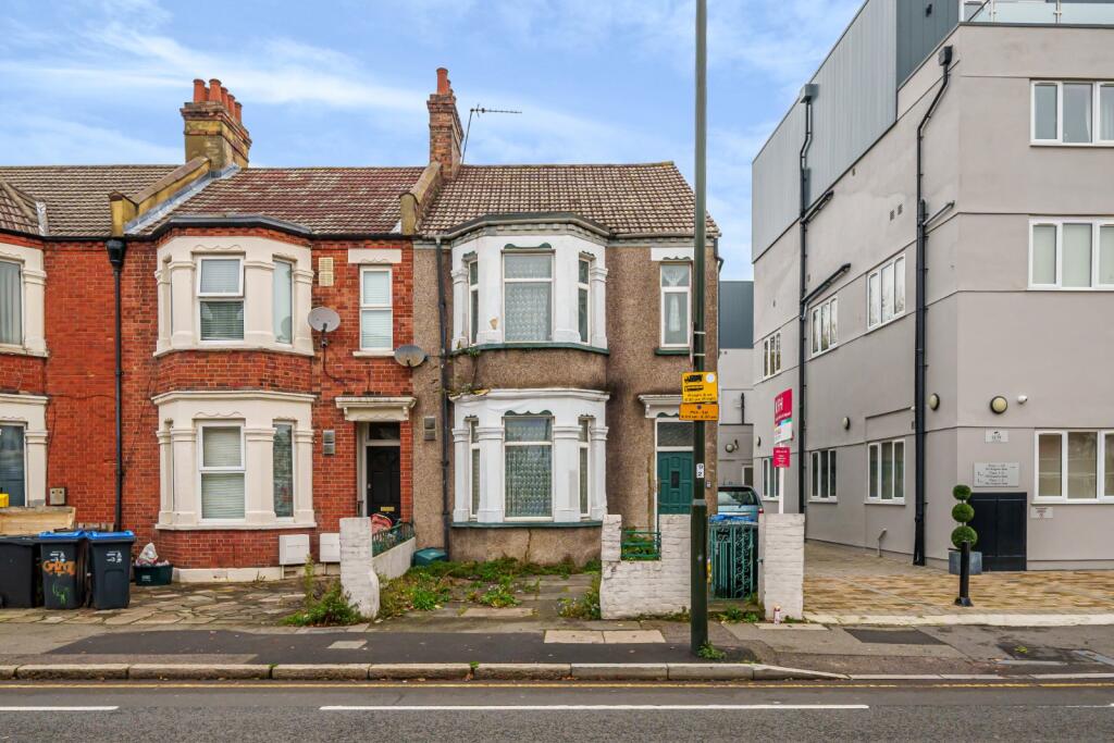 Main image of property: Kingston Road, Raynes Park, London, SW20
