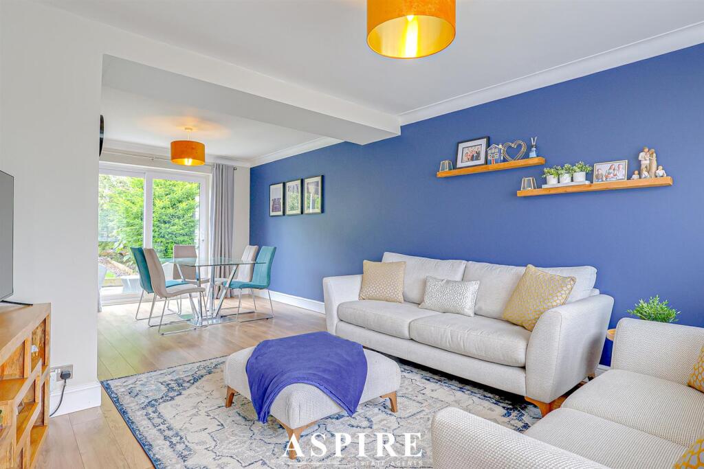 Down Hall Close, Rayleigh - View 4