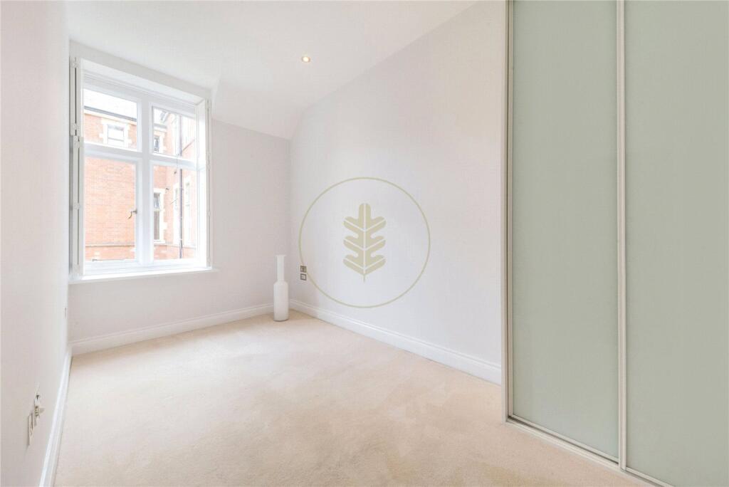 House in Hertsmere, Merry Hill, Bushey - View 5
