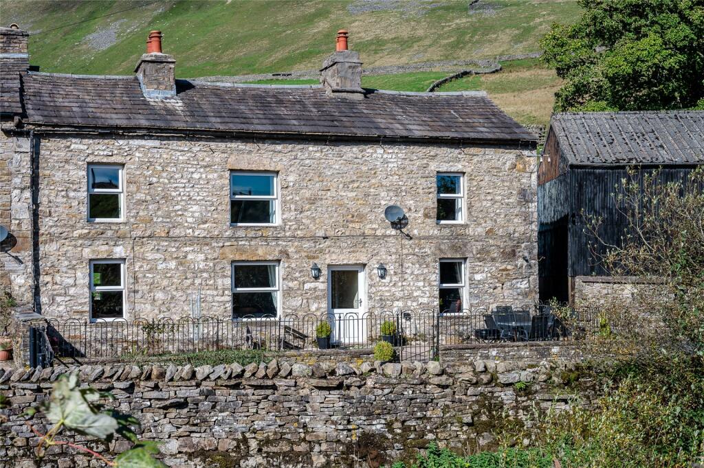 4-bed semi-detached on Hawes, North Yorkshire, £400,000