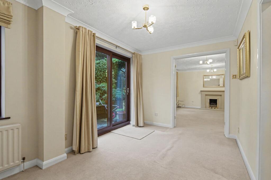 Juniper Drive, Coventry, CV5 photo 3