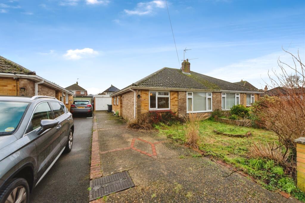 Main image of property: Waterloo Close, Waterlooville