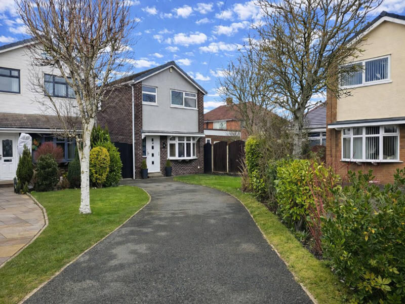 Main image of property: CLIFTON CLOSE - THORNTON CLEVELEYS - FY5 4NG