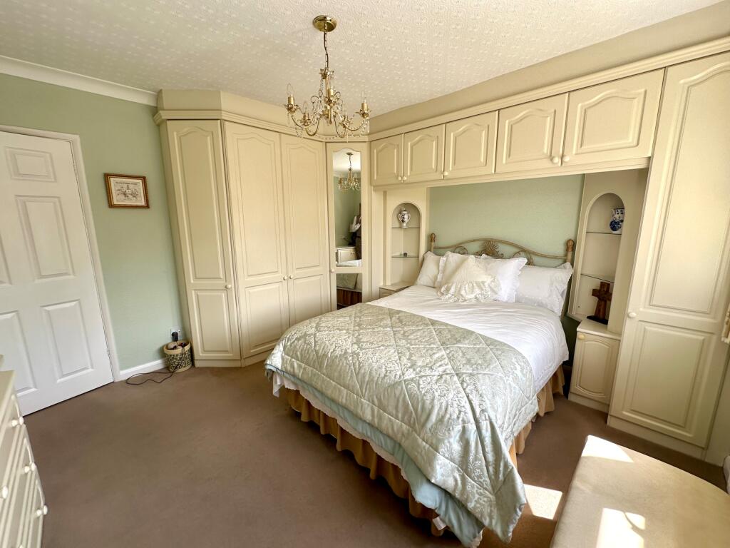 House in Walsall, West Midlands - View 5